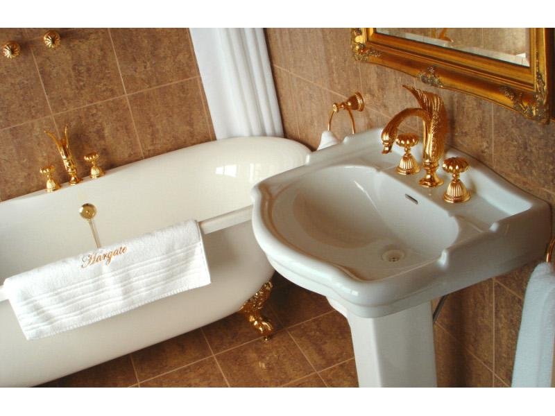 Hargate in Launceston provides a rare opportunity to experience Tasmanias' heritage bathrooms.