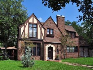 external image Tudor-revival-home-in-Bryan-Texas1.jpg